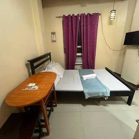 Oyo 1151 Aam Transient And Guesthouse