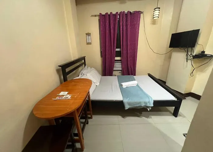 Oyo 1151 Aam Transient And Hotel Manila