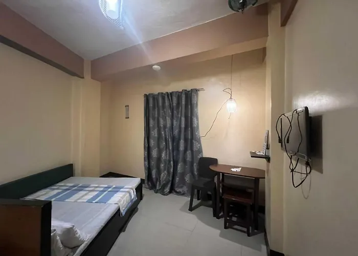 Oyo 1151 Aam Transient And Manila
