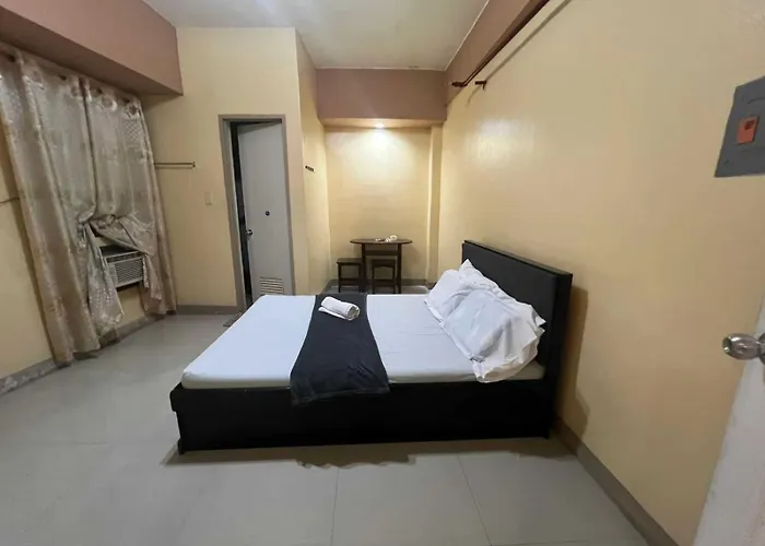 Oyo 1151 Aam Transient And Hotel Manila